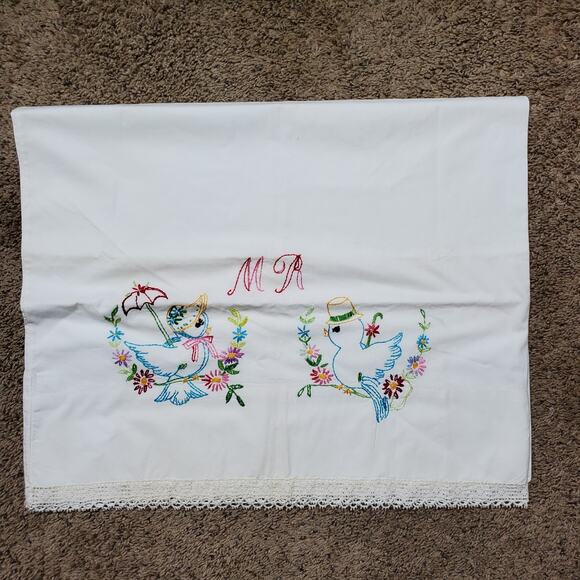 Vintage Pillow Case Cover Blue Bird Embroidery 32x20 Inch Initials MR or MA - Picture 1 of 3